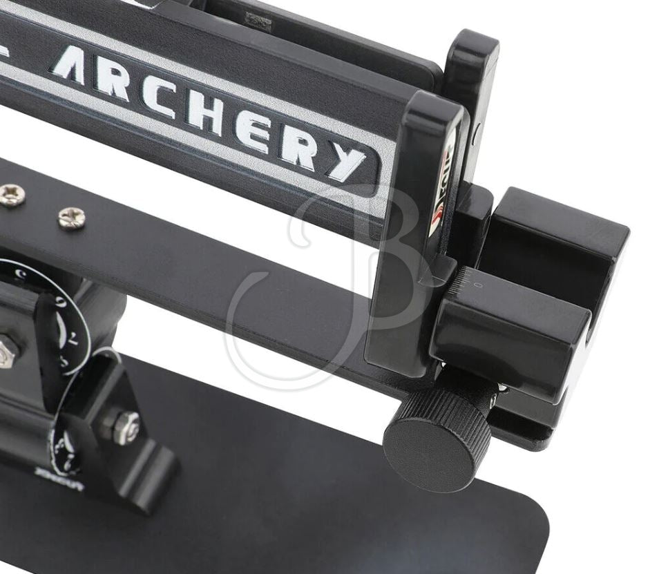 Decut Befiederungsgerät mit ergonomischem Griff und scharfen Klingen für effiziente Vogelbefiederung, auf weißem Hintergrund.