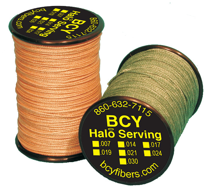 Zwei Spulen BCY Halo Wickelgarn von BCY Fibers, weiches, farbiges Garn für Handarbeit und Häkelprojekte.